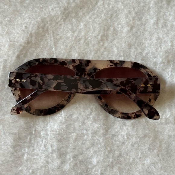 NWOT Tortoiseshell Aviator Sunglasses in Crazy Tort - Picture 5 of 7